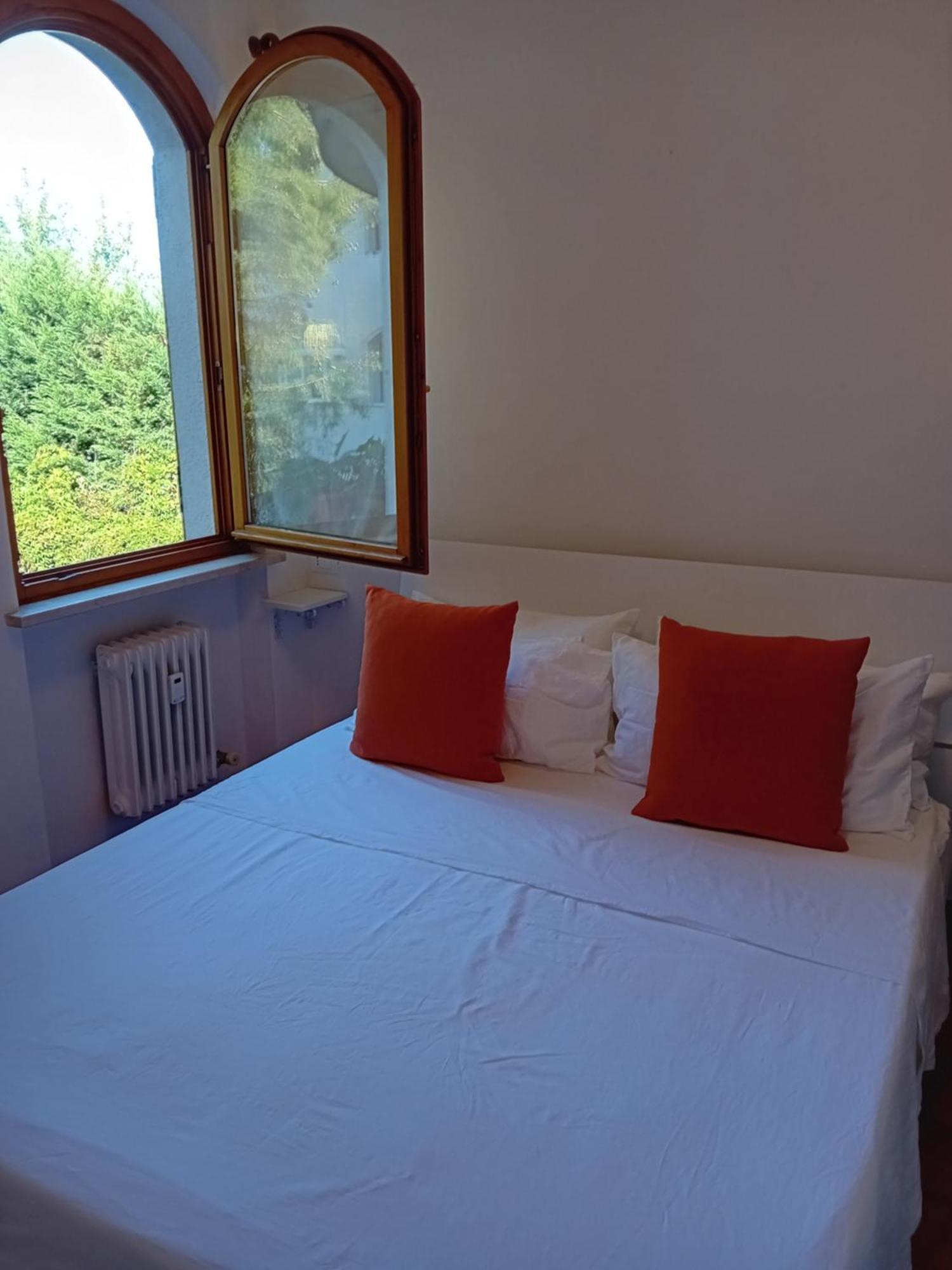 Il Glicine Sul Garda Turistico *